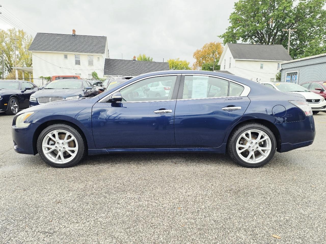 Nissan Maxima S 2014