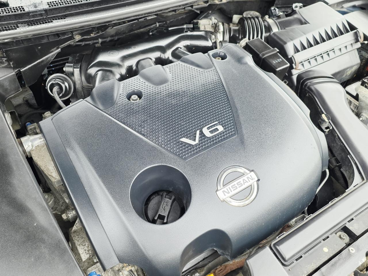 Nissan Maxima S 2014