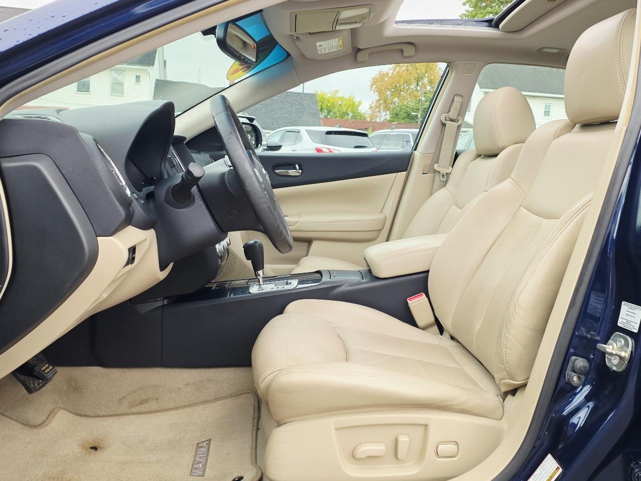 Nissan Maxima S 2014