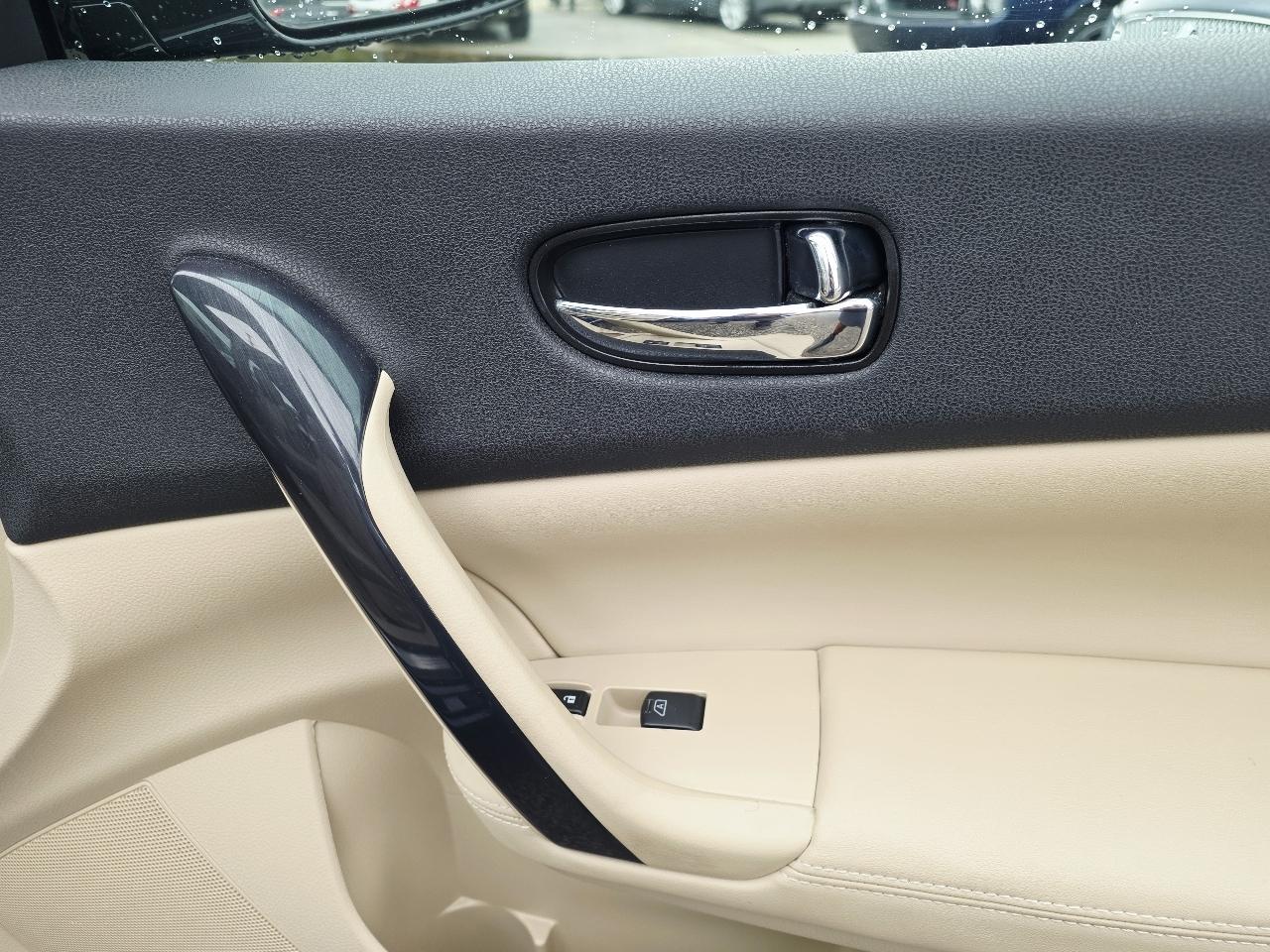Nissan Maxima S 2014