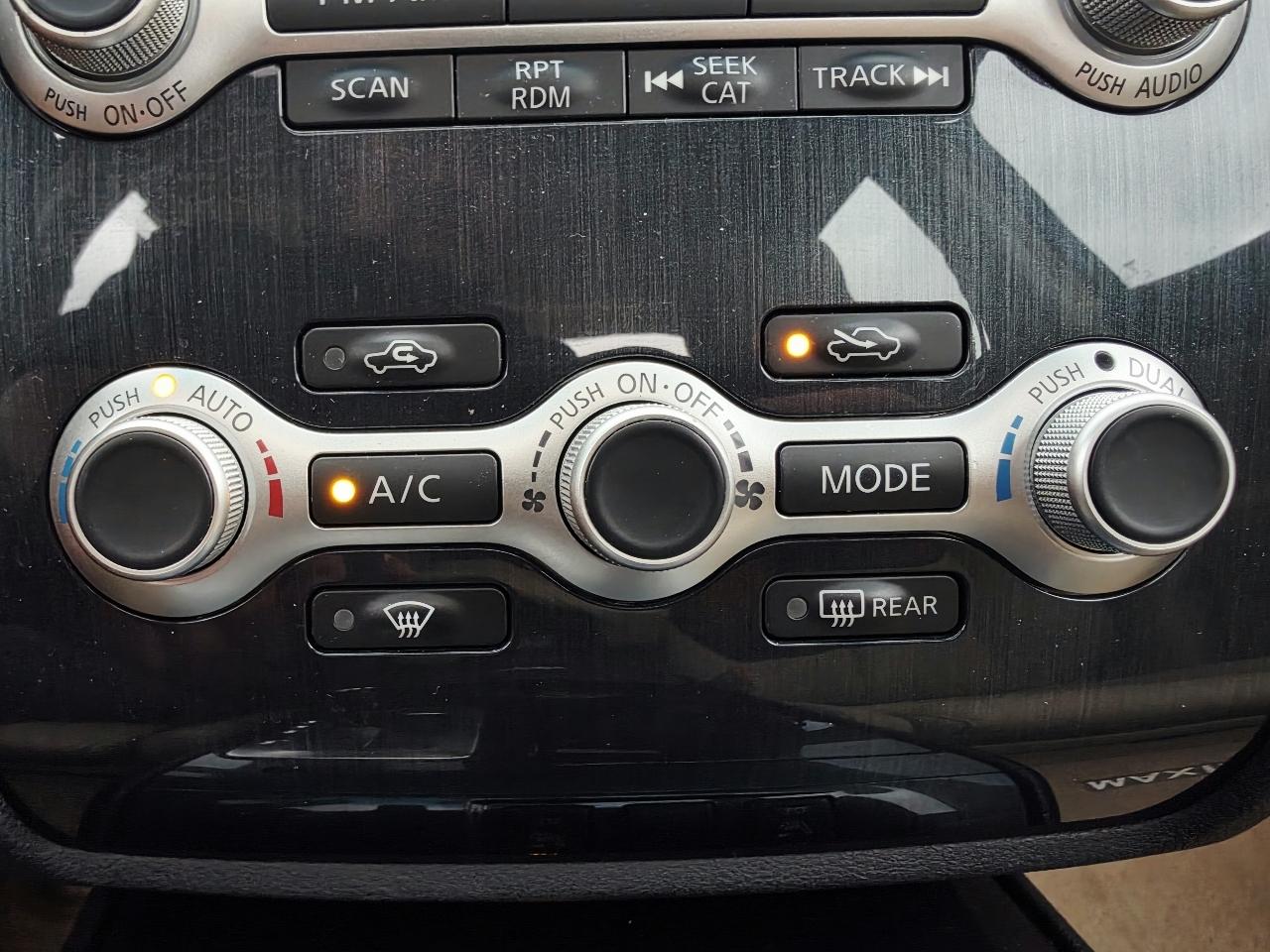 Nissan Maxima S 2014