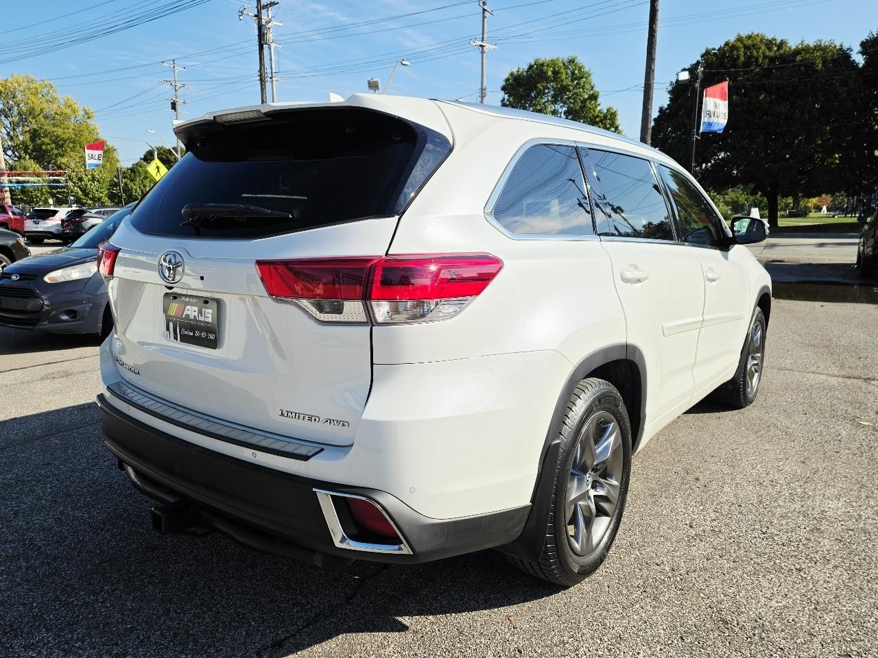 Toyota Highlander Limited AWD V6 2017