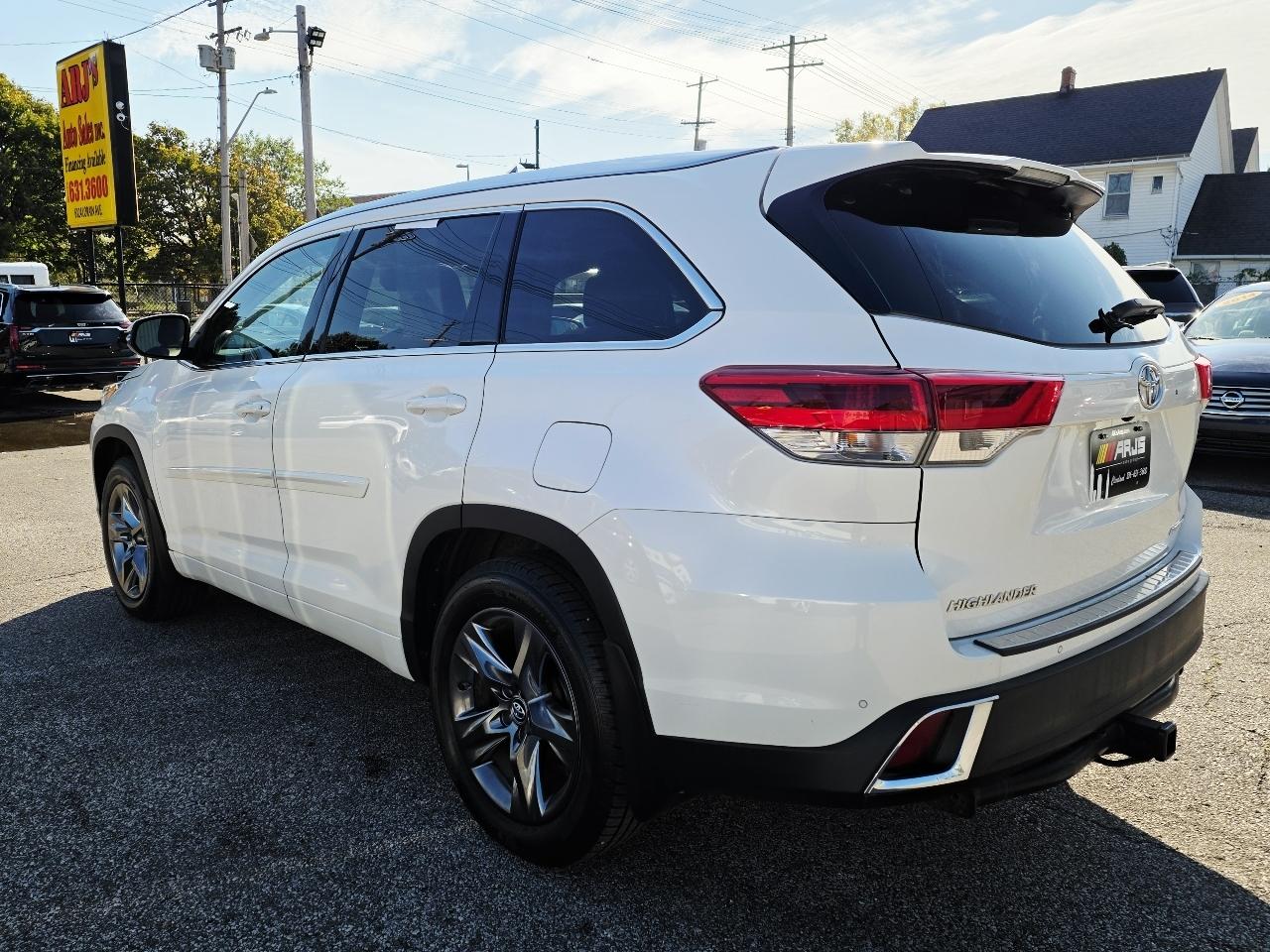 Toyota Highlander Limited AWD V6 2017