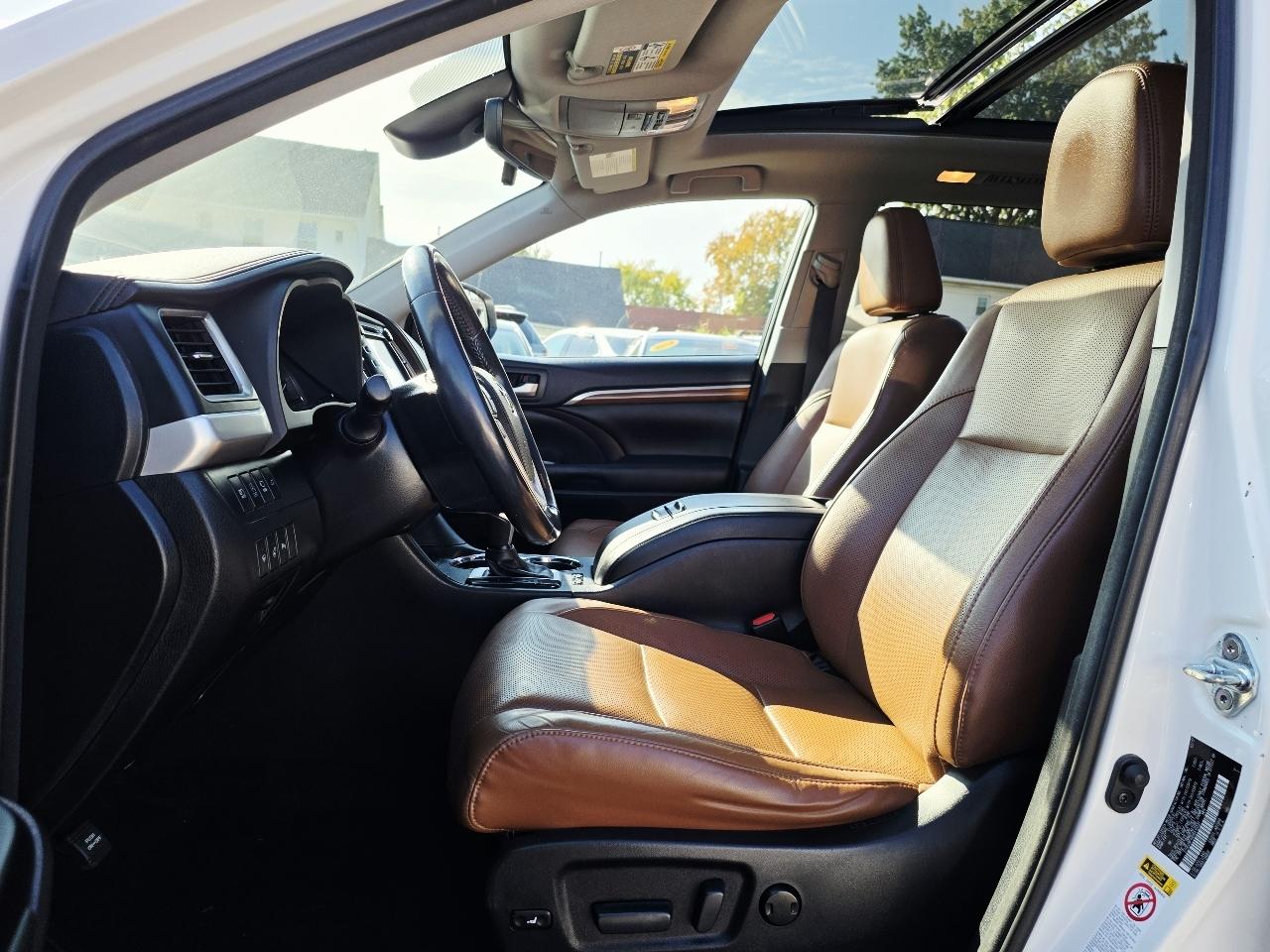 Toyota Highlander Limited AWD V6 2017