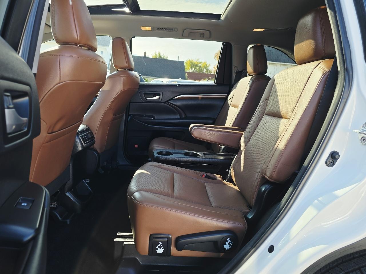 Toyota Highlander Limited AWD V6 2017