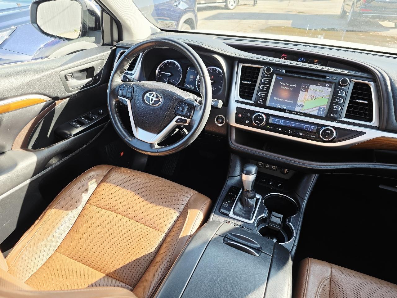 Toyota Highlander Limited AWD V6 2017