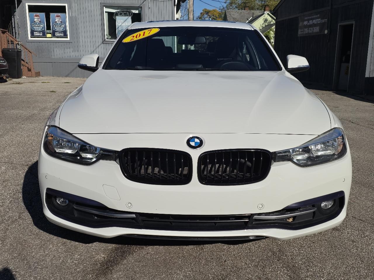 BMW 3-Series 330i xDrive SULEV Sedan 2017