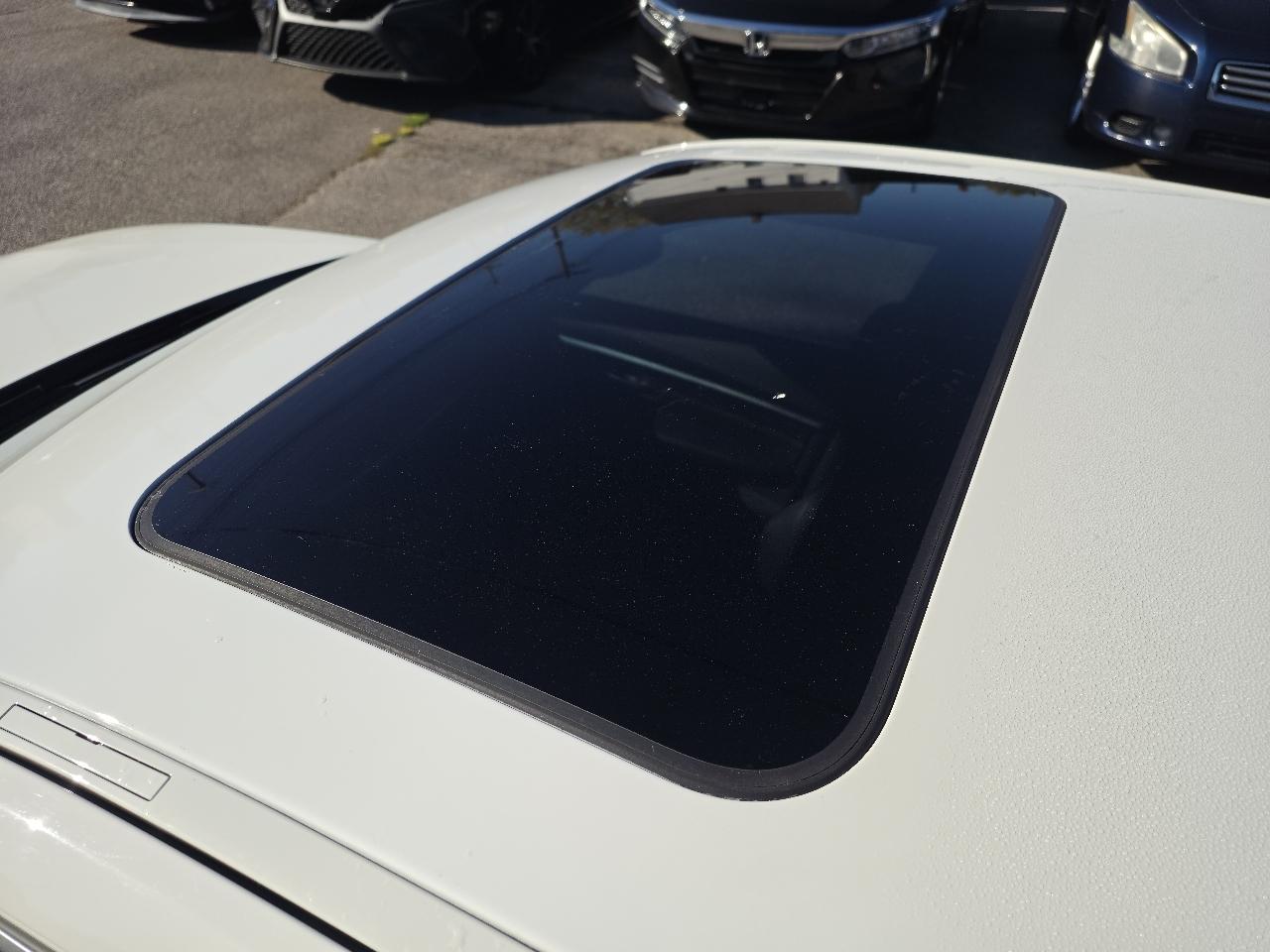 BMW 3-Series 330i xDrive SULEV Sedan 2017