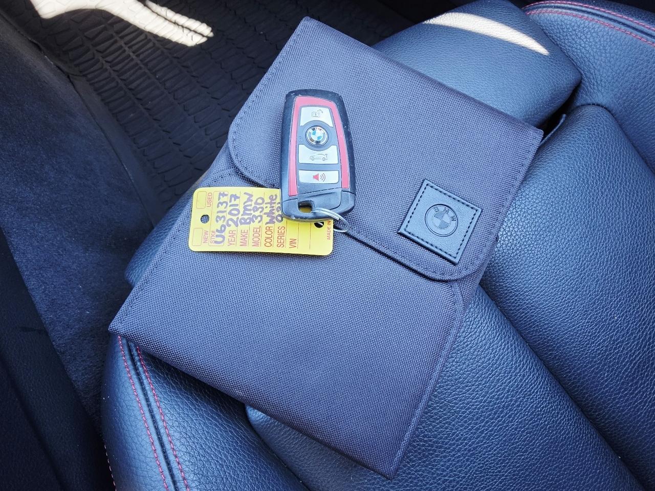 BMW 3-Series 330i xDrive SULEV Sedan 2017
