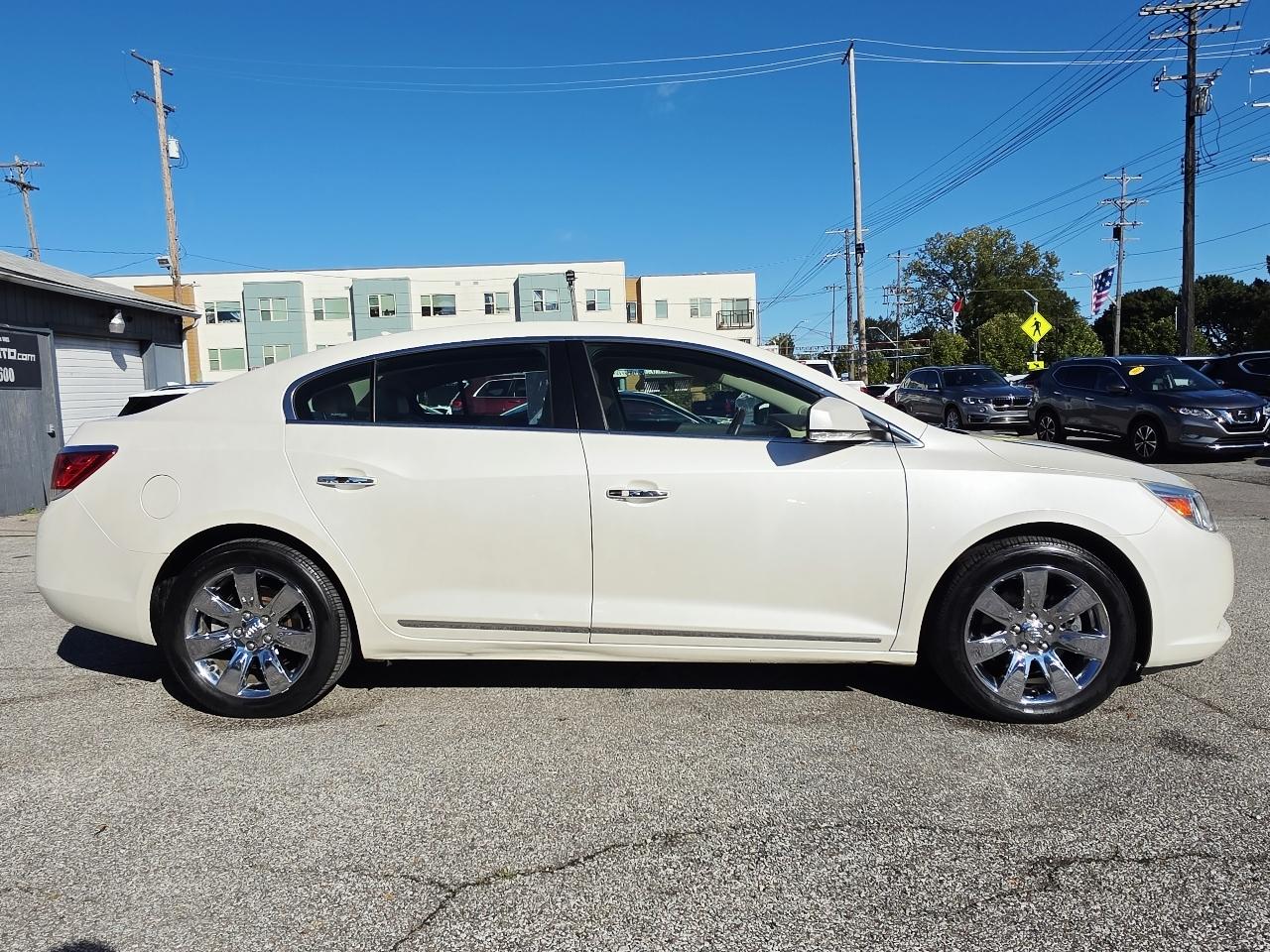 Buick LaCrosse Premium Package 2, w/Leather 2012