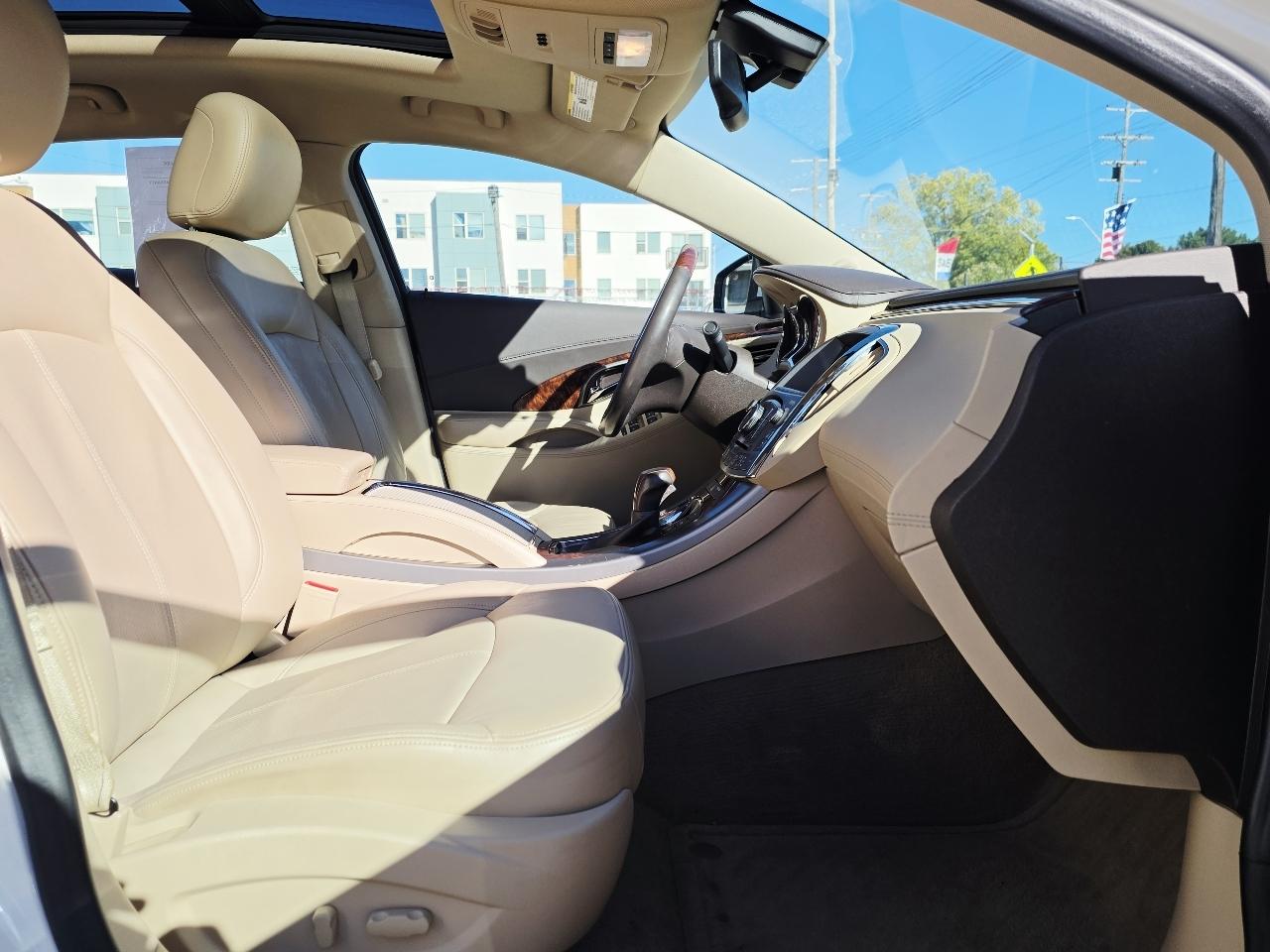 Buick LaCrosse Premium Package 2, w/Leather 2012