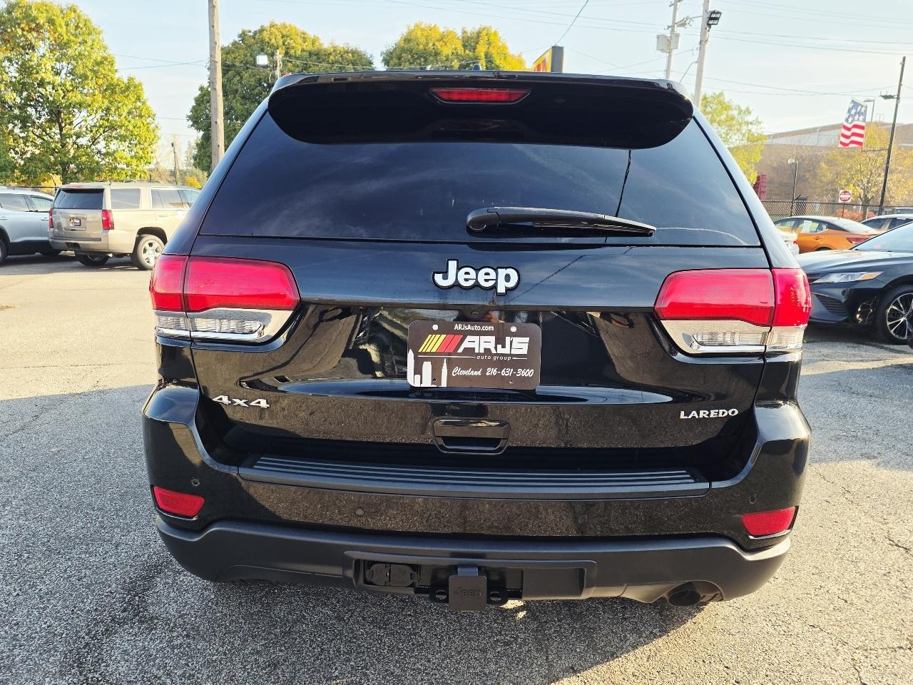 Jeep Grand Cherokee Laredo 4WD 2018