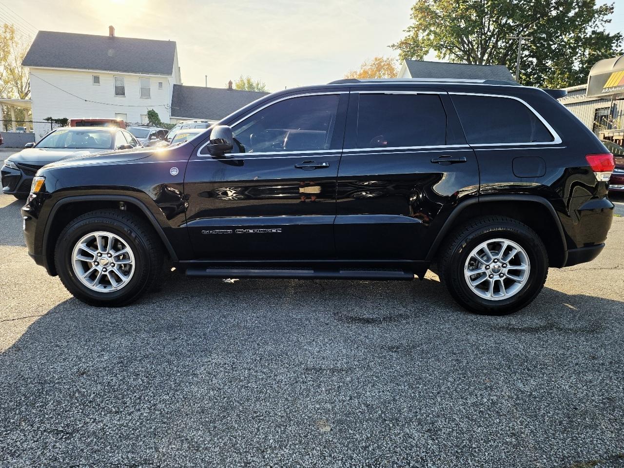 Jeep Grand Cherokee Laredo 4WD 2018