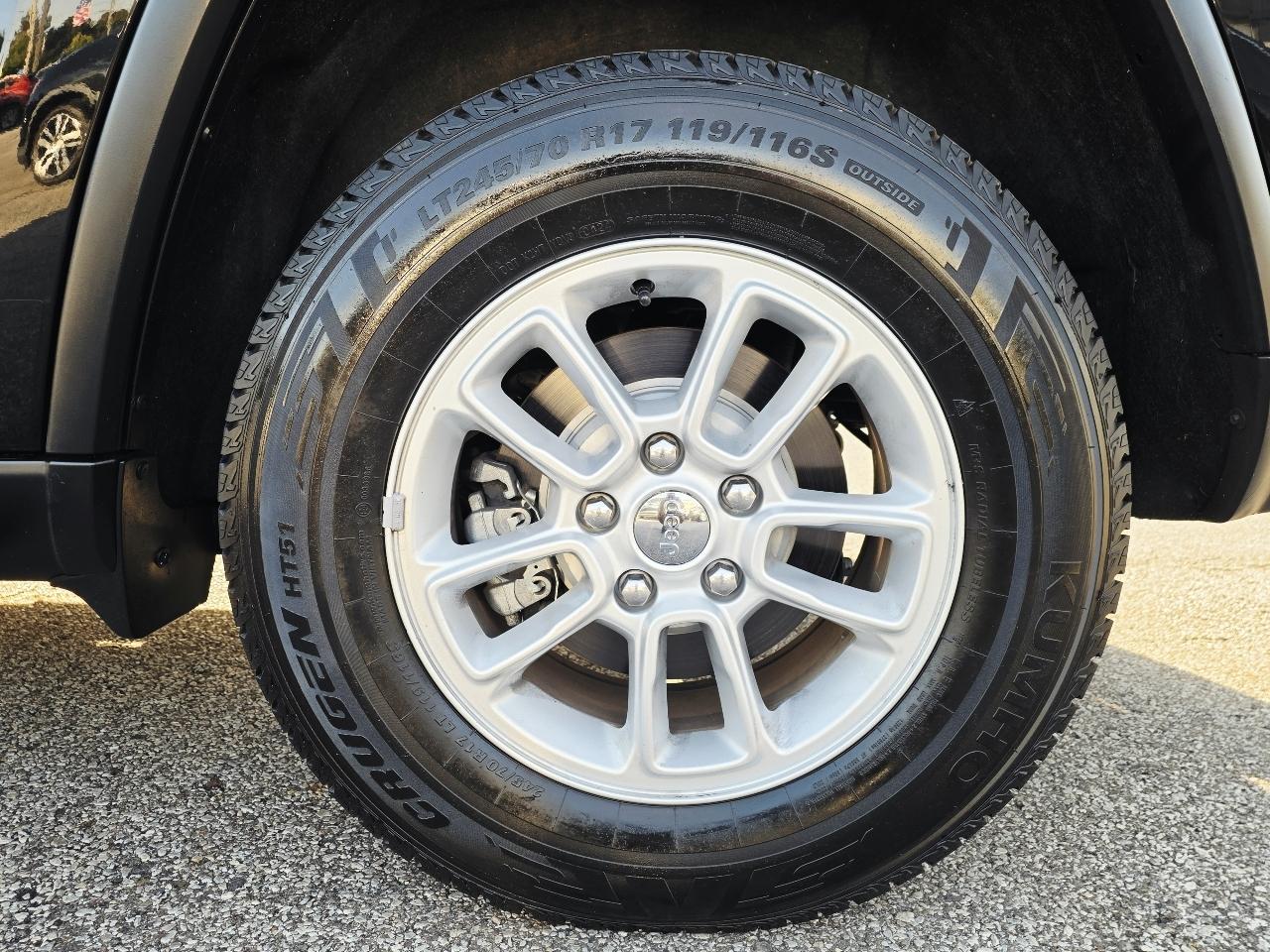 Jeep Grand Cherokee Laredo 4WD 2018
