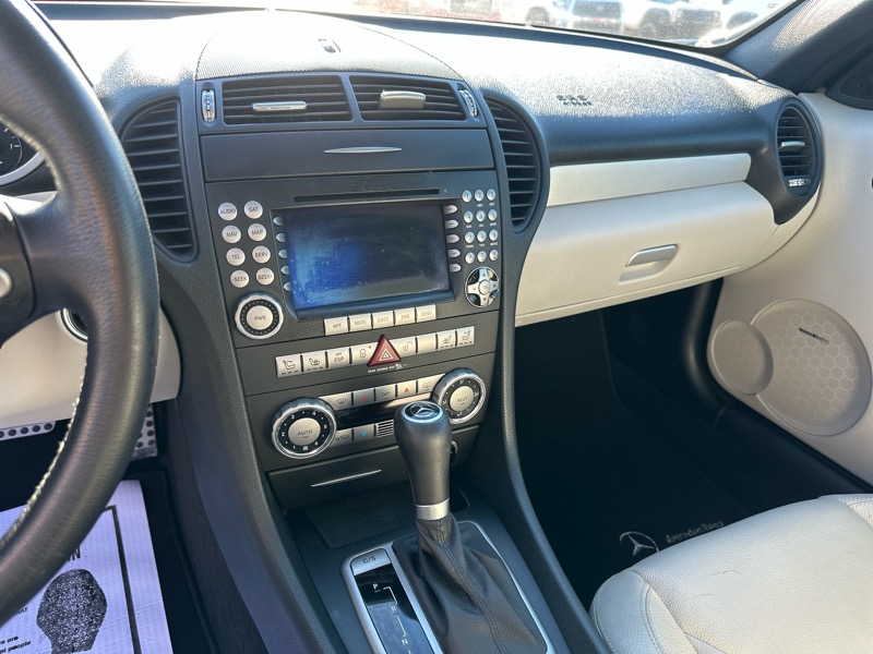 Mercedes-Benz SLK-Class Roadster 3.5L 2006