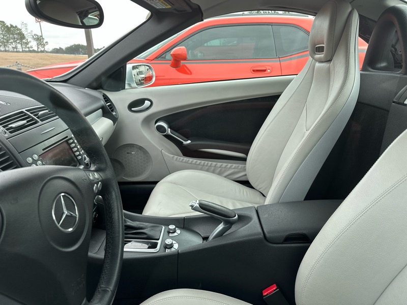 Mercedes-Benz SLK-Class Roadster 3.5L 2006