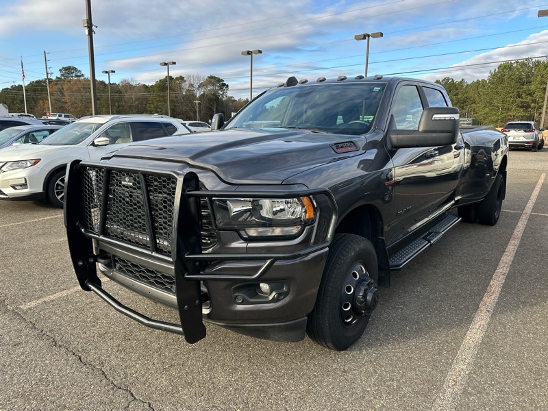RAM 3500 Big Horn 4x4 Crew Cab 8' Box 2024
