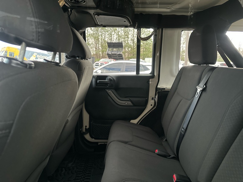 Jeep Wrangler Unlimited 4WD 4dr Sport 2016