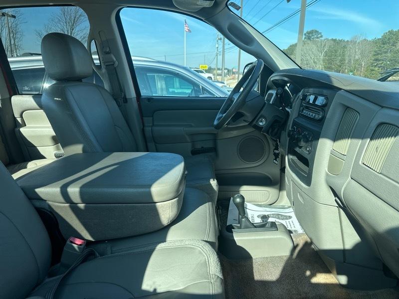 Dodge Ram 2500 4dr Quad Cab 140.5" WB 4WD ST 2003