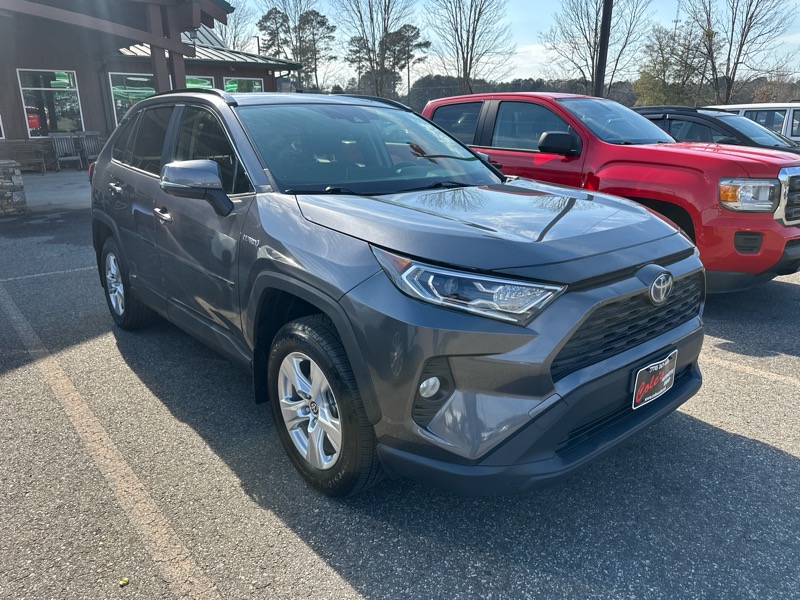 Toyota RAV4 Hybrid XLE AWD (Natl) 2021