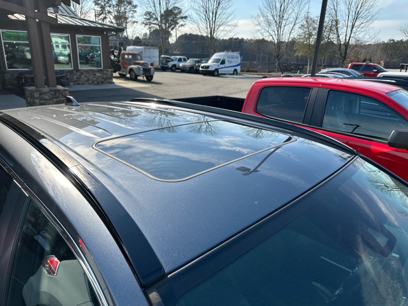 Toyota RAV4 Hybrid XLE AWD (Natl) 2021