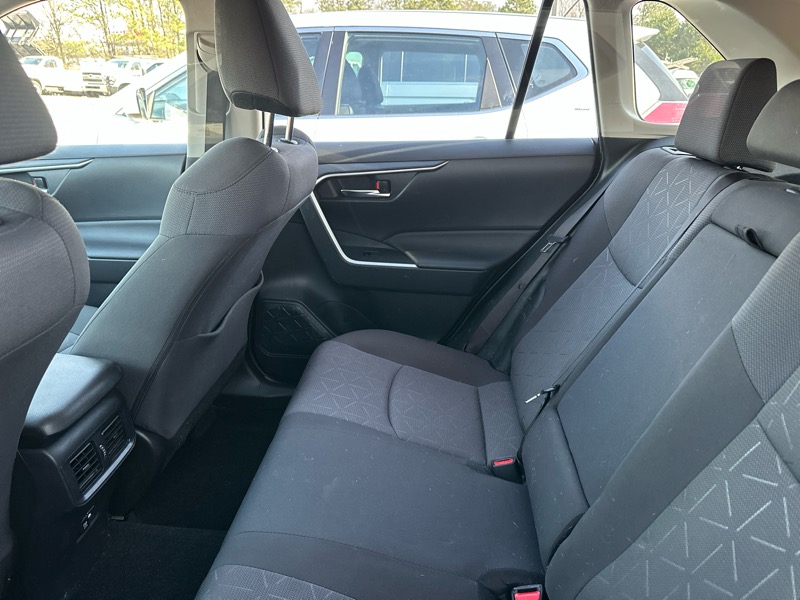 Toyota RAV4 Hybrid XLE AWD (Natl) 2021