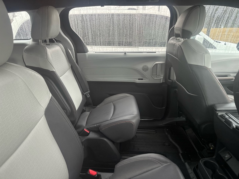 Toyota Sienna XSE FWD 7-Passenger (Natl) 2024