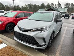2024 Toyota Sienna 