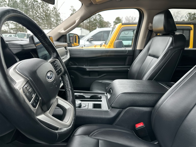 Ford Expedition Max XLT 4x2 2024