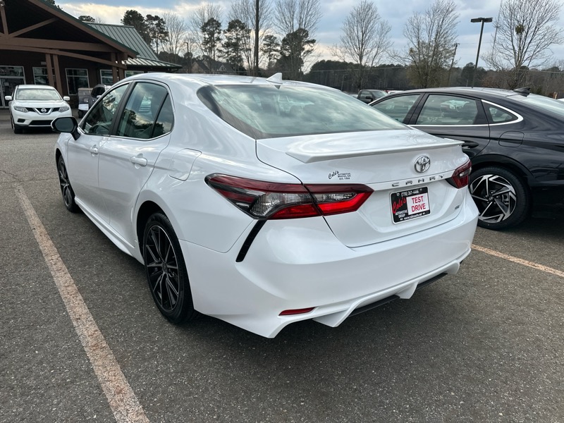 Toyota Camry SE Nightshade 4D Sedan 2024