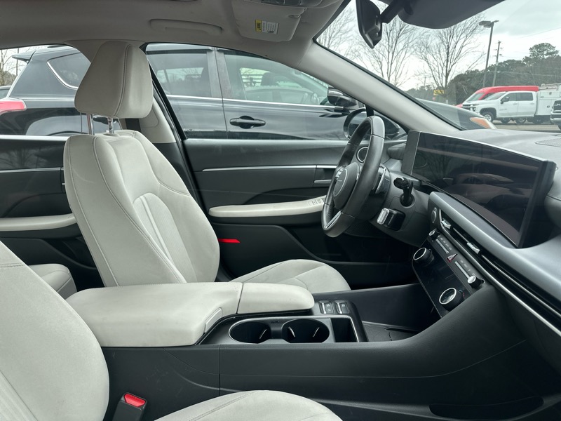 Hyundai Sonata SEL 2.5L FWD 2024