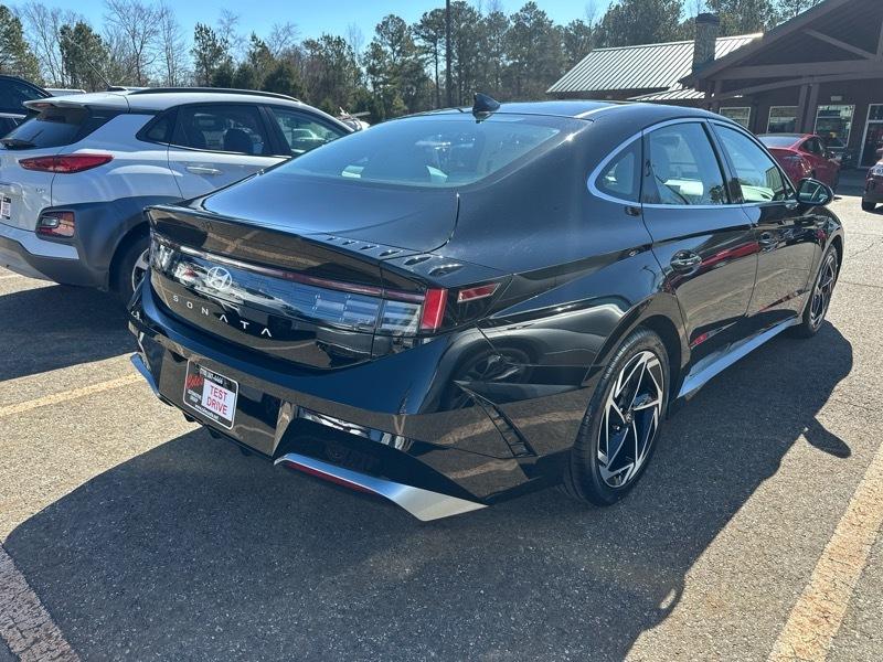 Hyundai Sonata SEL 2.5L FWD 2024