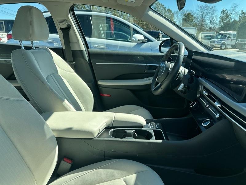 Hyundai Sonata SEL 2.5L FWD 2024