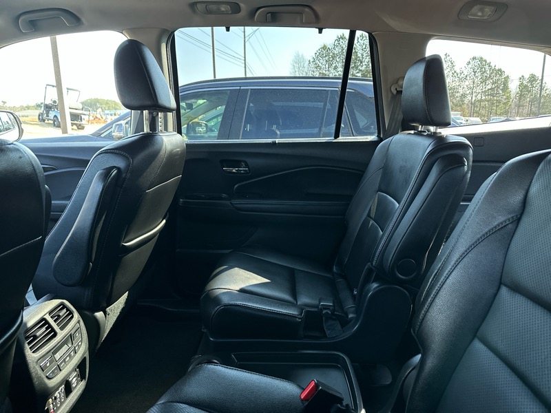 Honda Pilot AWD 4dr Elite w/RES & Navi 2016