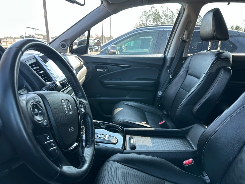 Honda Pilot AWD 4dr Elite w/RES & Navi 2016