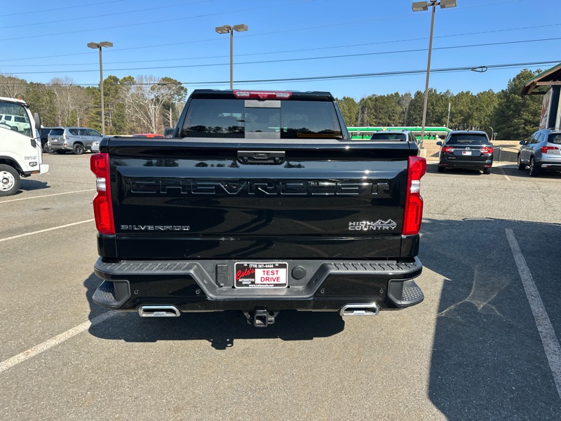 Chevrolet Silverado 1500 4WD Crew Cab 147" High Country 2025