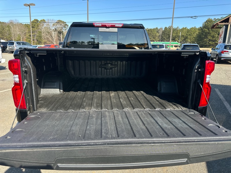 Chevrolet Silverado 1500 4WD Crew Cab 147" High Country 2025