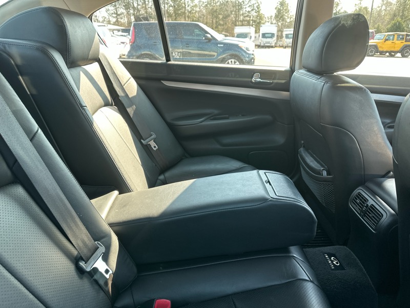 Infiniti G37 Sedan 4dr Journey RWD 2013