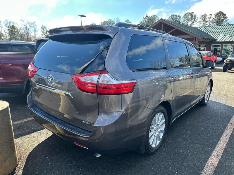 Toyota Sienna Limited 2017
