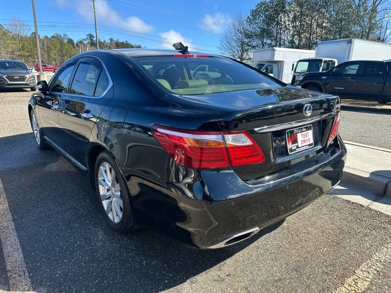 Lexus LS 460 4dr Sdn AWD 2011