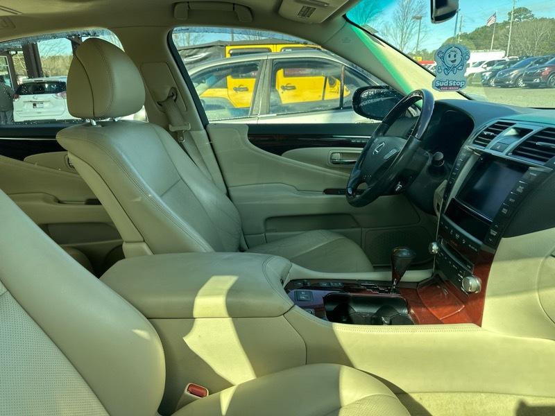 Lexus LS 460 4dr Sdn AWD 2011