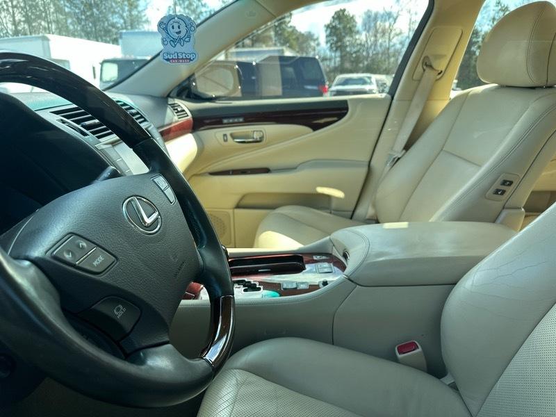 Lexus LS 460 4dr Sdn AWD 2011