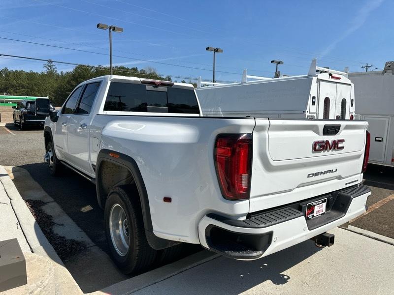 GMC Sierra 3500HD 4WD Crew Cab 172" Denali 2023
