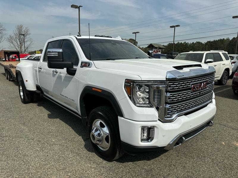 GMC Sierra 3500HD 4WD Crew Cab 172" Denali 2023