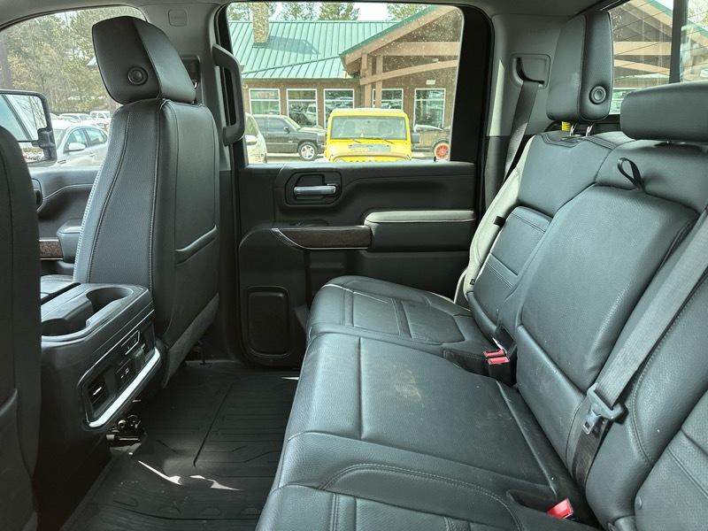 GMC Sierra 3500HD 4WD Crew Cab 172" Denali 2023