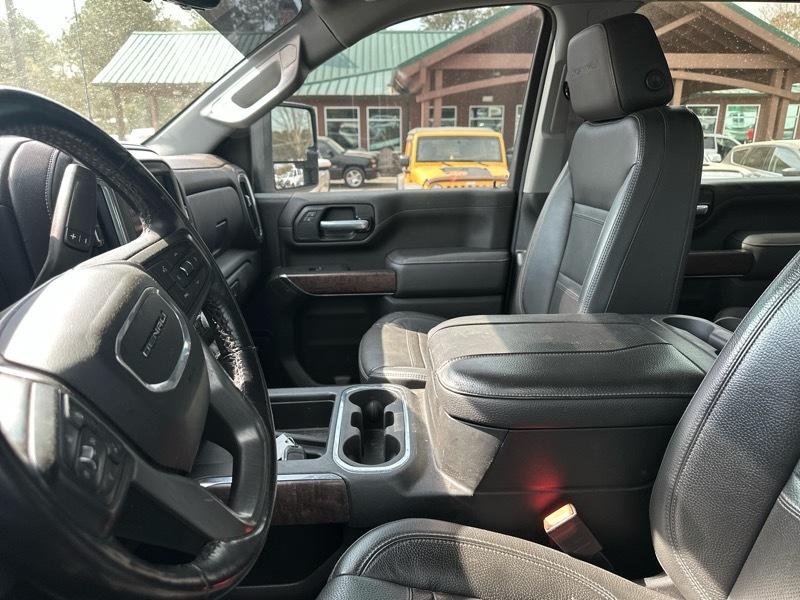 GMC Sierra 3500HD 4WD Crew Cab 172" Denali 2023