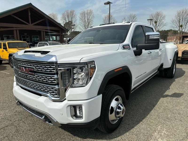 GMC Sierra 3500HD 4WD Crew Cab 172" Denali 2023