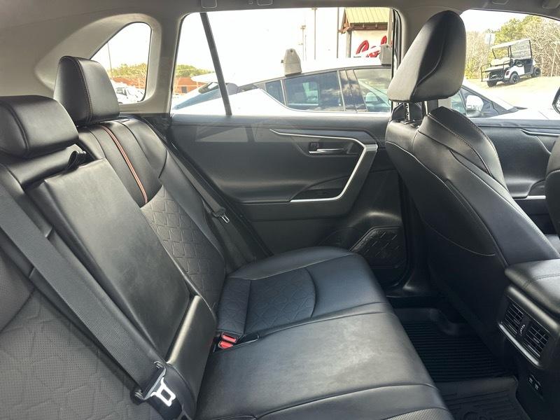 Toyota RAV4 Adventure AWD (Natl) 2019