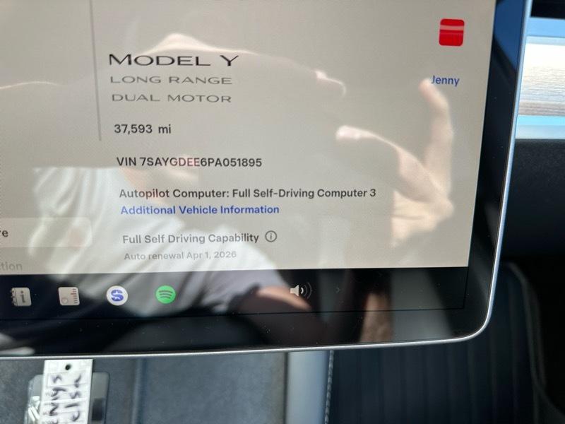 Tesla Model Y Long Range AWD 2023