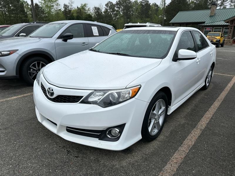 Toyota Camry 4dr Sdn I4 Auto L (Natl) 2012